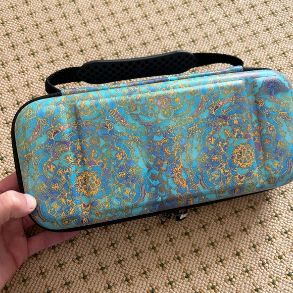 Nintendo switch Carrying Case - Picture 4 of 6